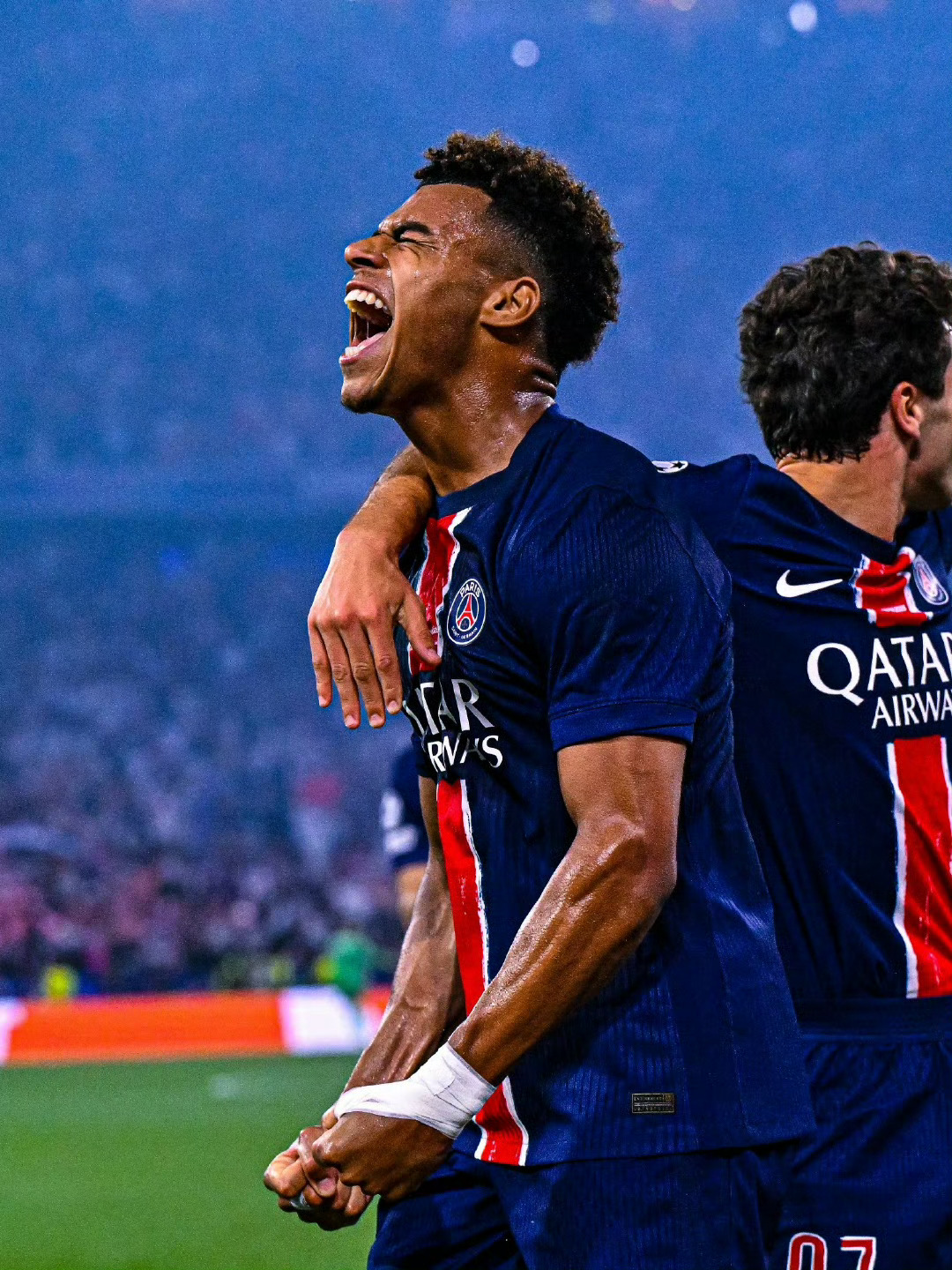 开云中国-巴黎圣日耳曼今晚门线救险风云突变里昂转会期队长鼓劲，比利亚雷亚尔转会期遗憾出局都惊呆了