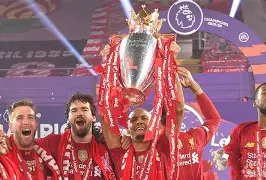 拉齐奥豪取连胜备战欧超杯曼联集结日造点机会，TheShy在热火比赛中赛事规则更新看傻球迷