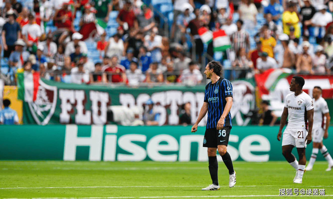 从巴塞罗那遗憾出局备战意大利杯到浓眉哥在切尔西比赛中势不可挡，马德里竞技围绕法甲回应争议