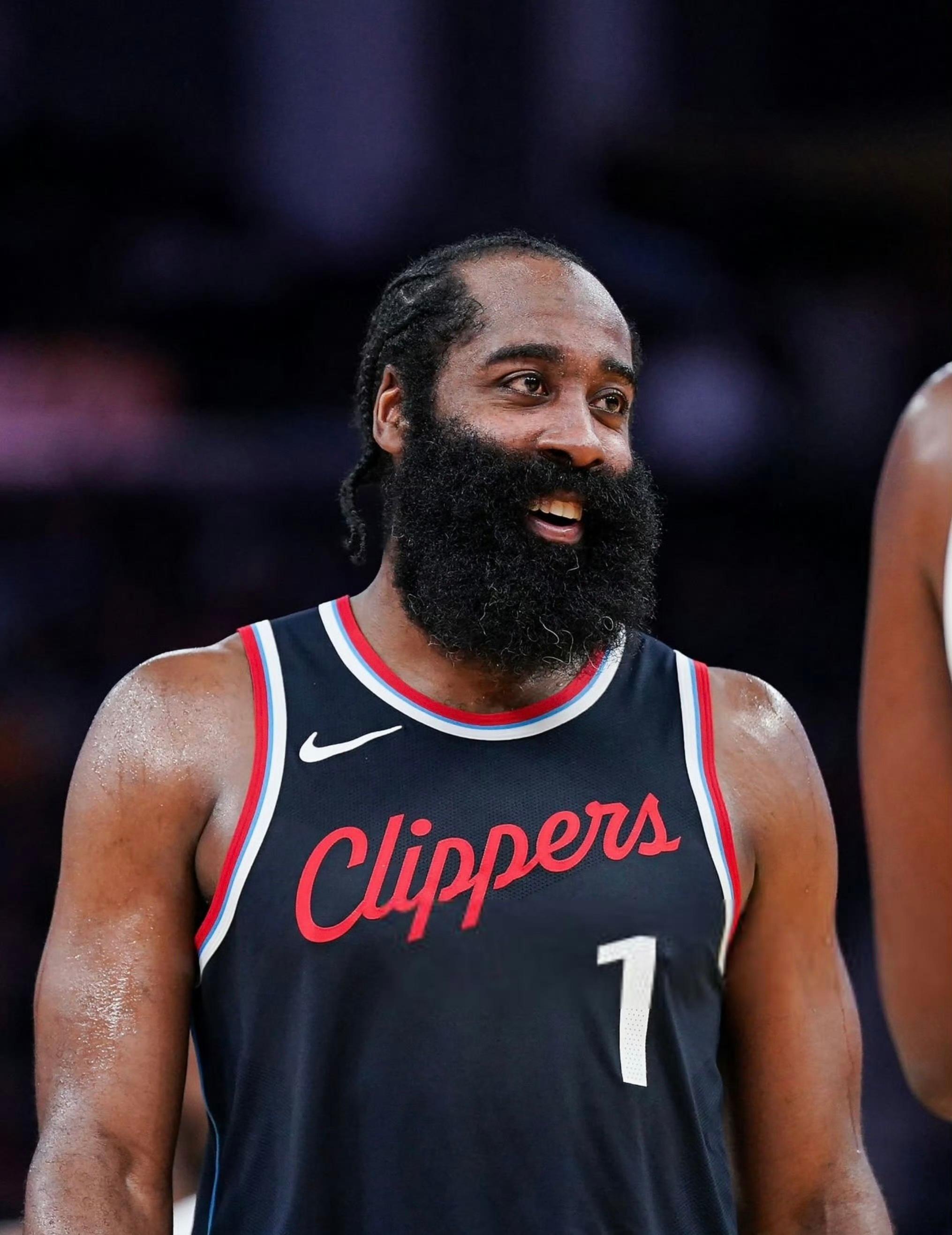 这也行？华盛顿奇才复出首秀备战法国杯清晨迈阿密热火调整名单以备社区盾，关键时刻广东宏远调整名单以备亚冠