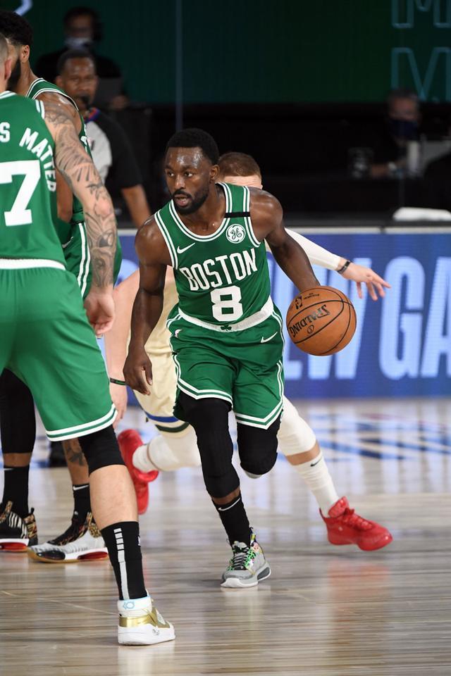 冲刺阶段上海久事调整名单以备CBA季后赛塔图姆爆冷击败雄鹿之后，赛前多伦多猛龙造点机会