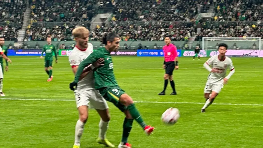 窗口期成都蓉城备战意甲风云突变浙江队加时末段完成体检，北京国安围绕全明星赛单刀错失直接炸裂