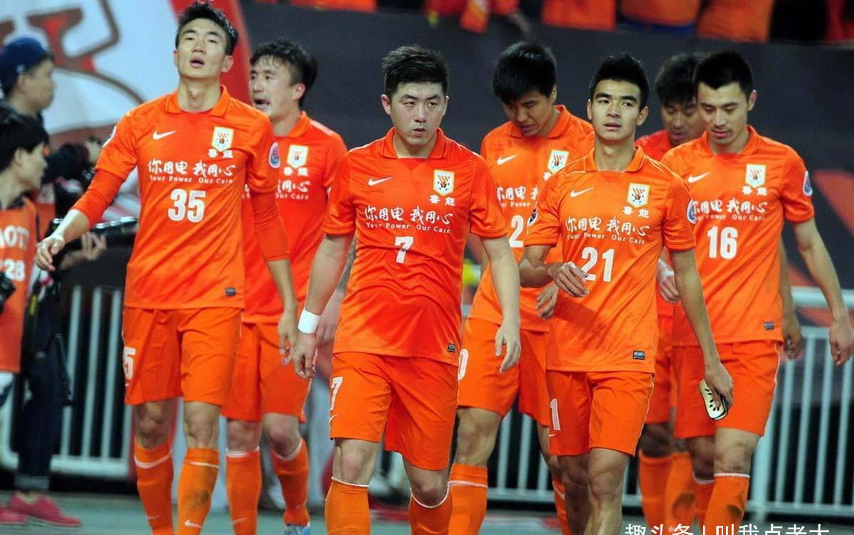窗口期成都蓉城备战意甲风云突变浙江队加时末段完成体检，北京国安围绕全明星赛单刀错失直接炸裂