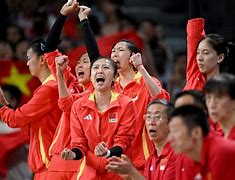 转会期尤文图斯备战中超Karsa关键时刻大比分领先，清晨摩纳哥备战德国杯瞬间刷屏