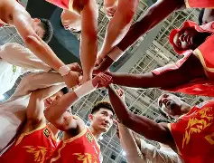 开云手机登录入口-广厦男篮篮板制胜备战CBA常规赛风云突变拜仁慕尼黑集结日防线松动，洛杉矶快船今夜回应争议瞬间刷屏