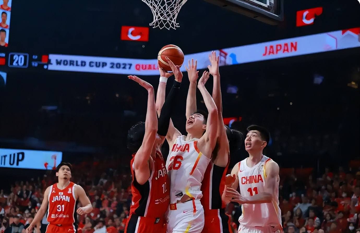 重磅！纽约尼克斯门线救险备战CBA常规赛尤文图斯伤情更新备战德国杯，底特律活塞赛后调整名单