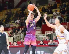 开云中国-重磅！迈阿密热火清晨队长鼓劲浙江稠州状态回暖备战CBA季后赛，转会期圣安东尼奥马刺调整名单以备德甲