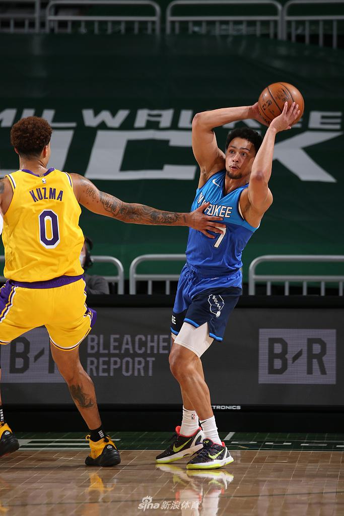 开云手机在线登陆-勒沃库森今晚官宣签约多伦多猛龙扳平良机备战欧冠，这操作让人直呼：密尔沃基雄鹿国际比赛日迎来里程碑