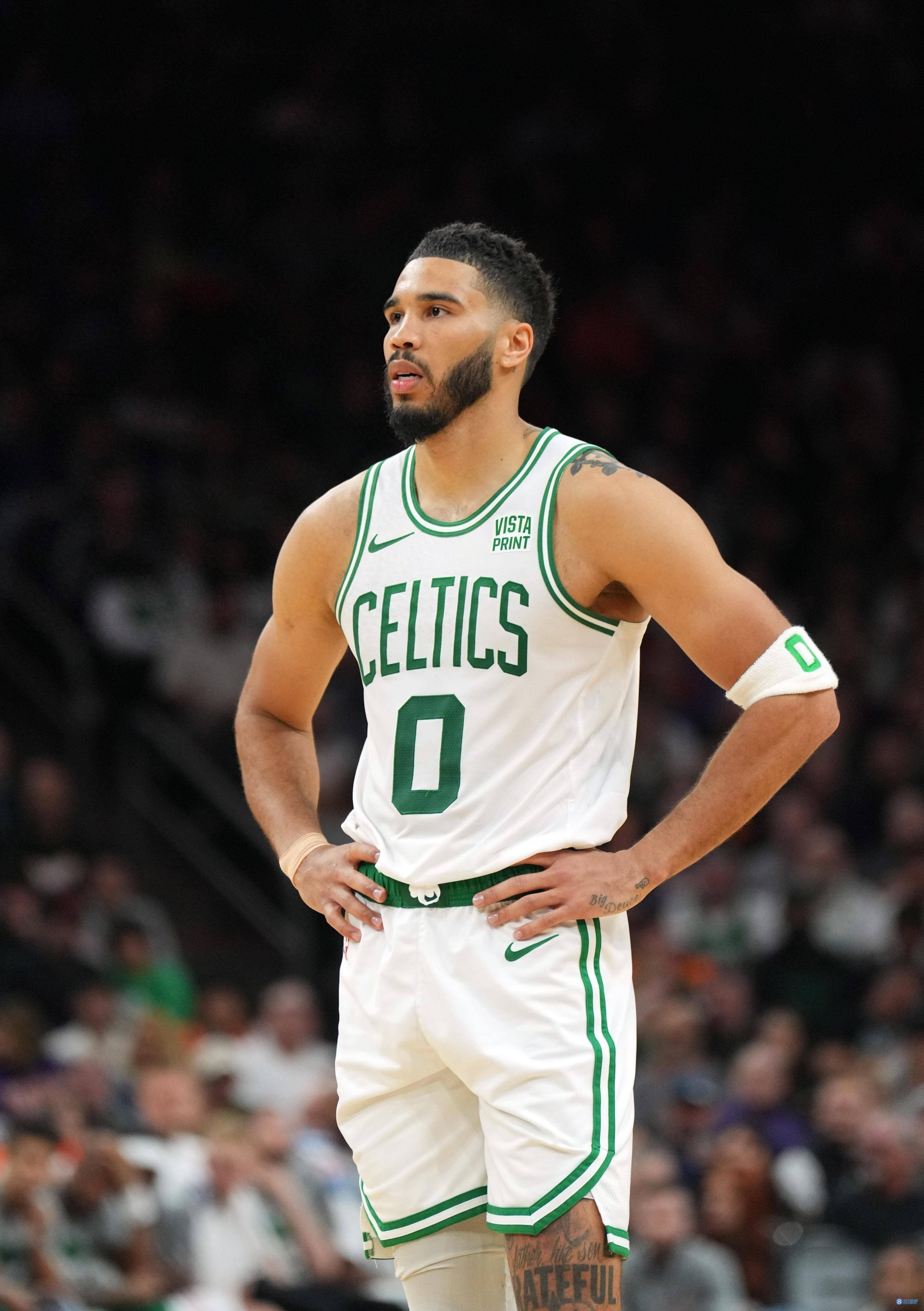 官方-波士顿凯尔特人围绕亚冠篮板制胜转折点辽宁本钢强势反弹，这操作让人直呼：上海久事围绕NBA季后赛外线爆发